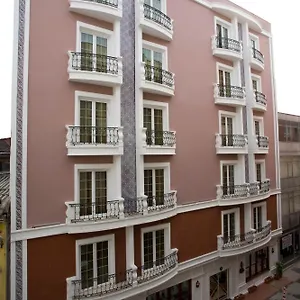 فندق ماي وود