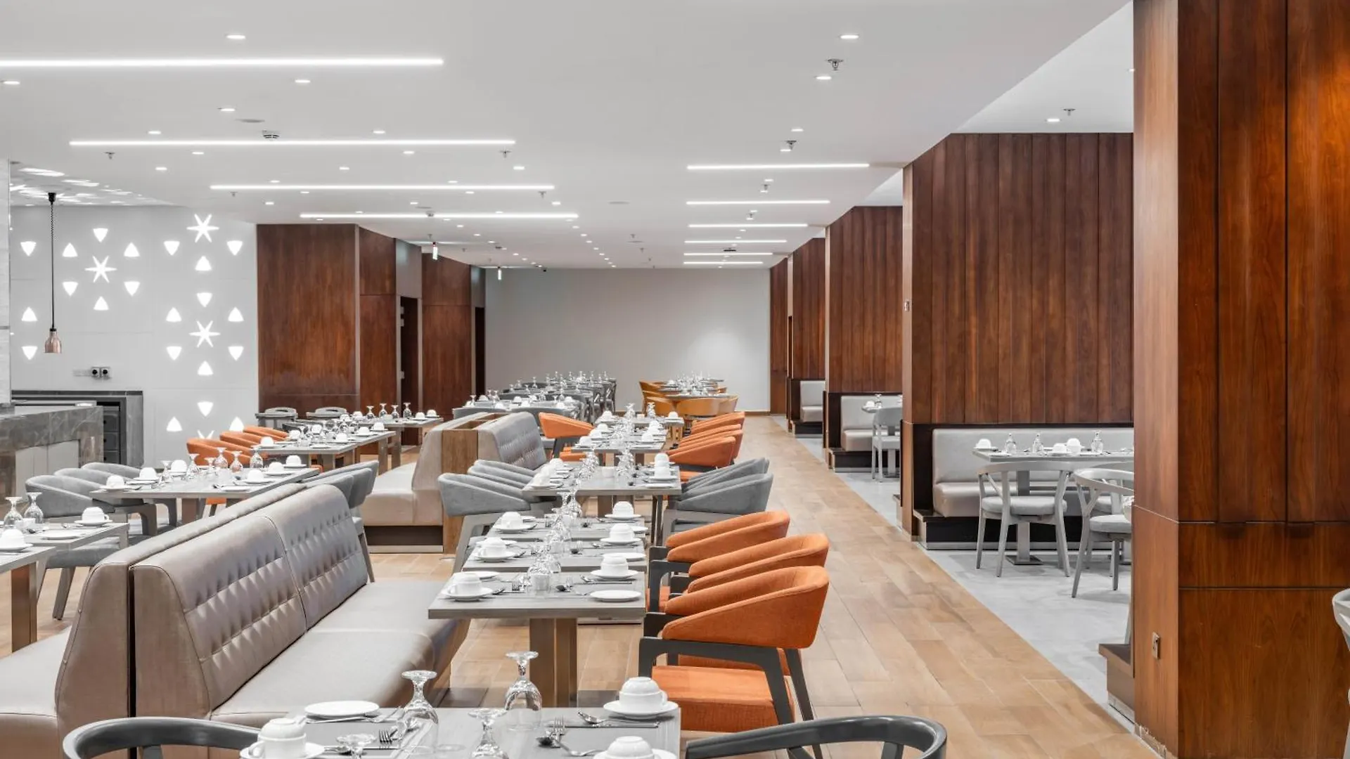 Wirgan Al Noor, Tapestry Collection By Hilton Hotel Mecca Arab Saudi