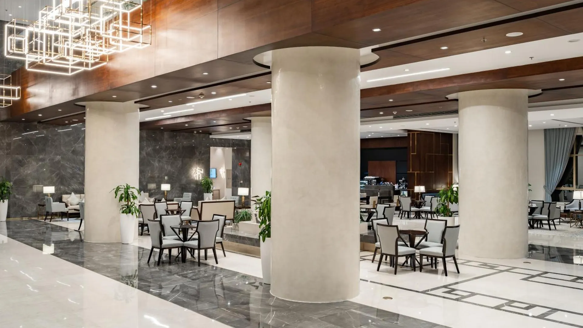 ****  Wirgan Al Noor, Tapestry Collection By Hilton Hotel Mecca Saudi Arabia